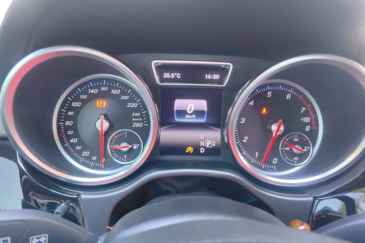 Used Mercedes-Benz GLE 2015 GLE 400 4MATIC Instrument Cluster