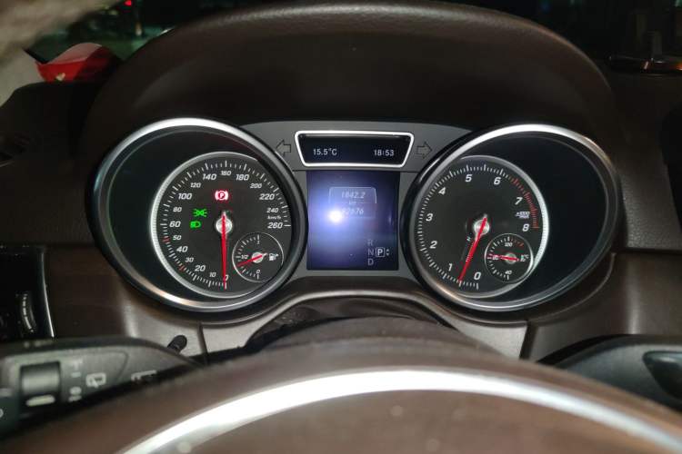 Used Mercedes-Benz GLE 2015 GLE 320 4MATIC Instrument Cluster