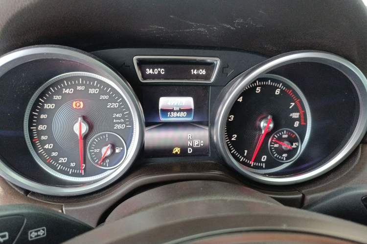 Used Mercedes-Benz GLE 2015 GLE 400 4MATIC Instrument Cluster
