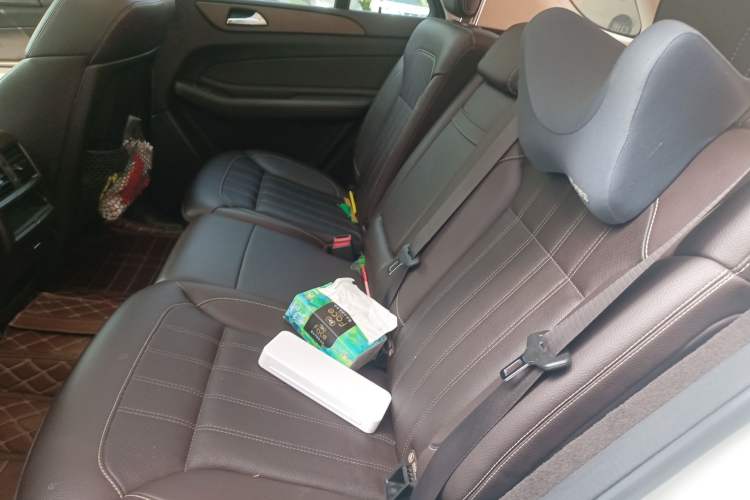Used Mercedes-Benz GLE 2015 GLE 400 4MATIC Interior 4