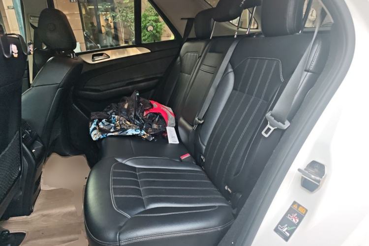 Used Mercedes-Benz GLE 2015 GLE 320 4MATIC Left Rear Seat