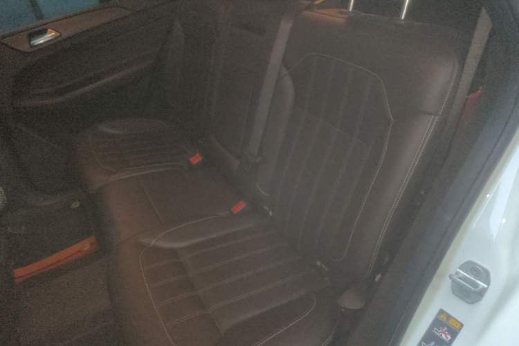 Used Mercedes-Benz GLE 2015 GLE 400 4MATIC Left Rear Seat