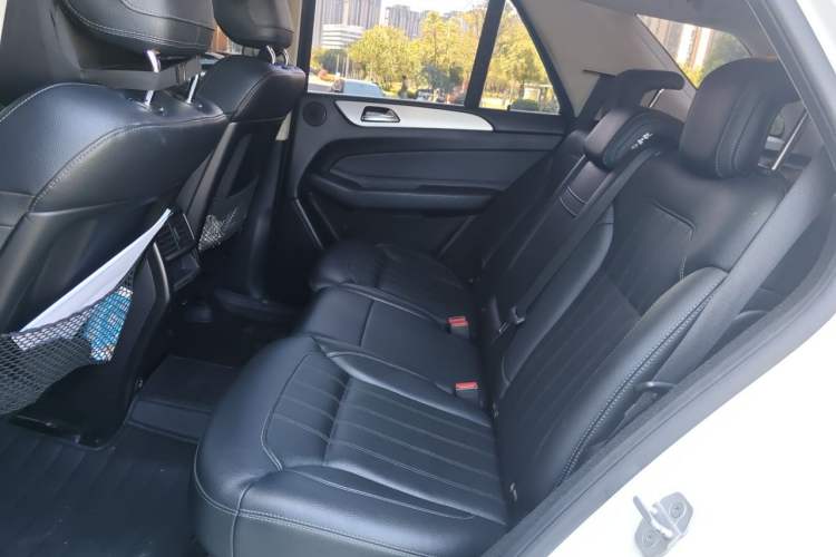 Used Mercedes-Benz GLE 2015 GLE 320 4MATIC Left Rear Seat