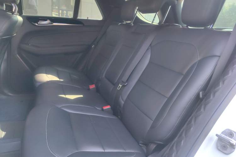 Used Mercedes-Benz GLE 2015 GLE 400 4MATIC Left Rear Seat