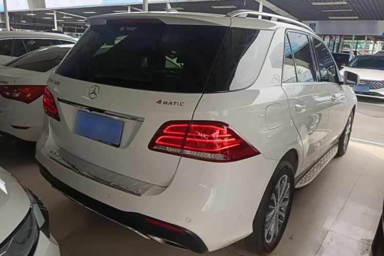 Used Mercedes-Benz GLE 2015 GLE 320 4MATIC Rear Right 45 Deg