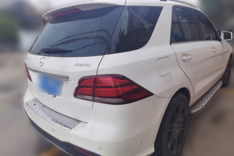Used Mercedes-Benz GLE 2015 GLE 400 4MATIC Rear Right 45 Deg