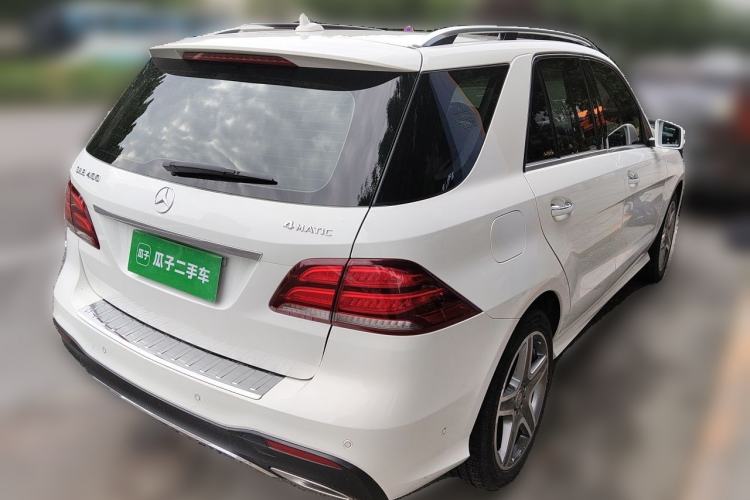 Used Mercedes-Benz GLE 2015 GLE 400 4MATIC Rear Right 45 Deg