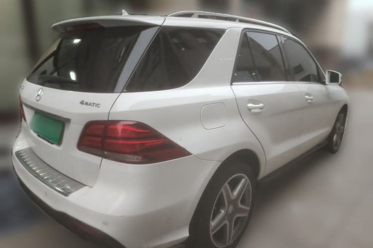 Used Mercedes-Benz GLE 2015 GLE 400 4MATIC Rear Right 45 Deg