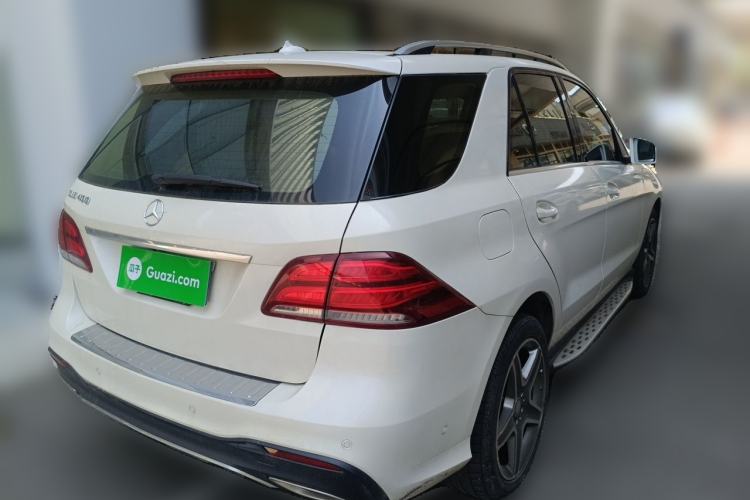 Used Mercedes-Benz GLE 2015 GLE 400 4MATIC Rear Right 45 Deg