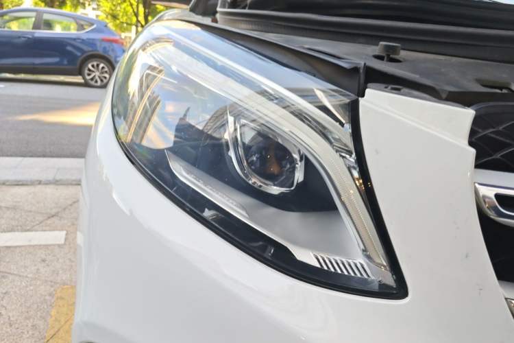 Used Mercedes-Benz GLE 2015 GLE 320 4MATIC Right Front Headlight