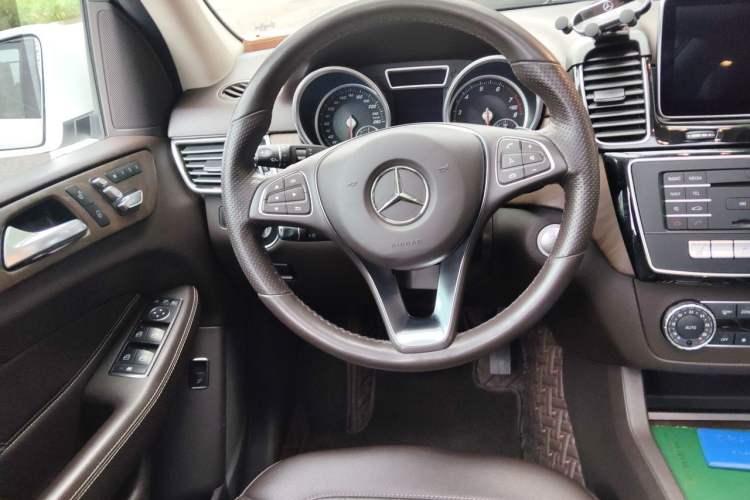 Used Mercedes-Benz GLE 2015 GLE 400 4MATIC Steering Wheel
