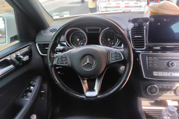 Used Mercedes-Benz GLE 2015 GLE 400 4MATIC Steering Wheel