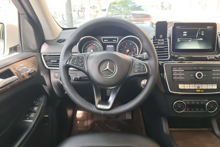 Used Mercedes-Benz GLE 2015 GLE 320 4MATIC Steering Wheel