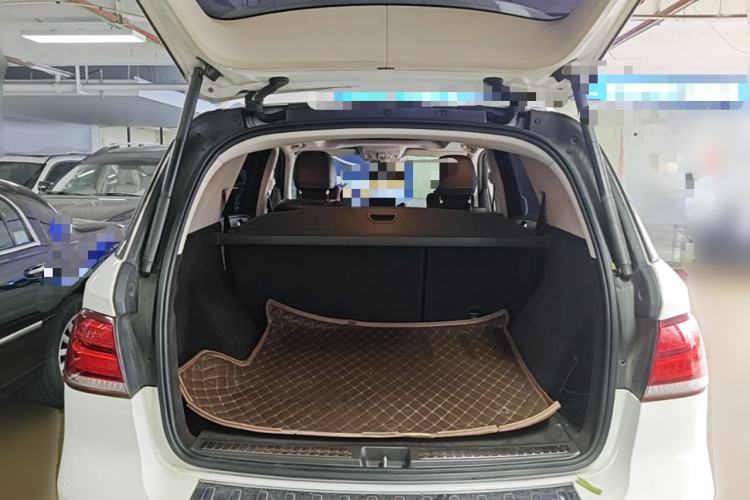 Used Mercedes-Benz GLE 2015 GLE 400 4MATIC Trunk