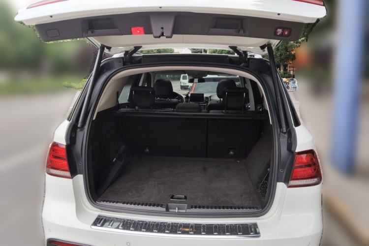 Used Mercedes-Benz GLE 2015 GLE 400 4MATIC Trunk