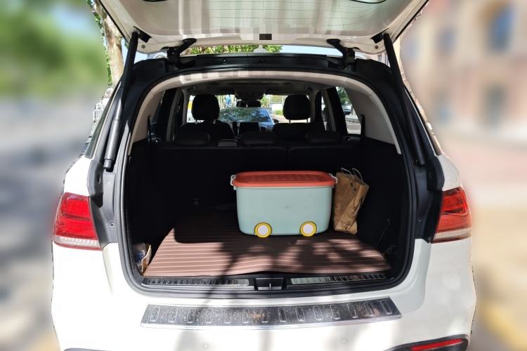 Used Mercedes-Benz GLE 2015 GLE 320 4MATIC Trunk