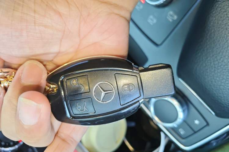 Used Mercedes-Benz GLE 2015 GLE 320 4MATIC Vehicle Key