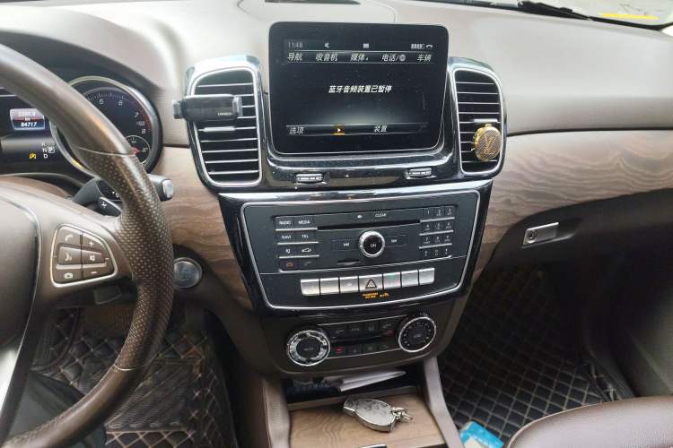 Used Mercedes-Benz GLE 2016 GLE 320 4MATIC Luxury Model Audio And AC Panel