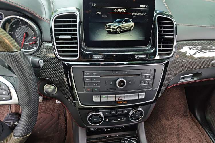 Used Mercedes-Benz GLE 2016 GLE 320 4MATIC Dynamic Edition Audio And AC Panel