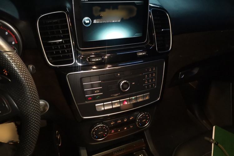 Used Mercedes-Benz GLE 2016 GLE 350 d 4MATIC Audio And AC Panel