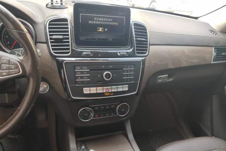 Used Mercedes-Benz GLE 2016 GLE 400 4MATIC Audio And AC Panel