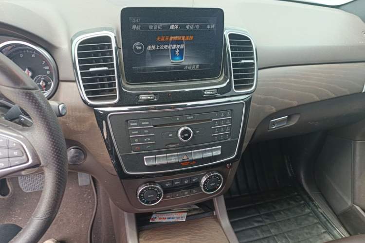 Used Mercedes-Benz GLE 2016 GLE 320 4MATIC Dynamic Edition Audio And AC Panel