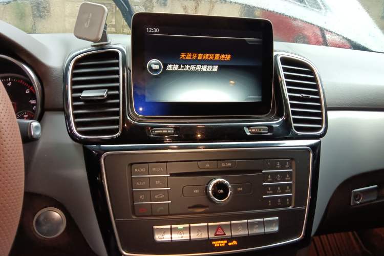 Used Mercedes-Benz GLE 2016 GLE 300 d 4MATIC Audio And AC Panel