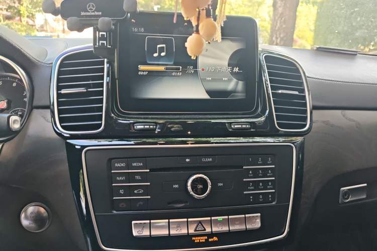 Used Mercedes-Benz GLE 2016 GLE 400 4MATIC Audio And AC Panel