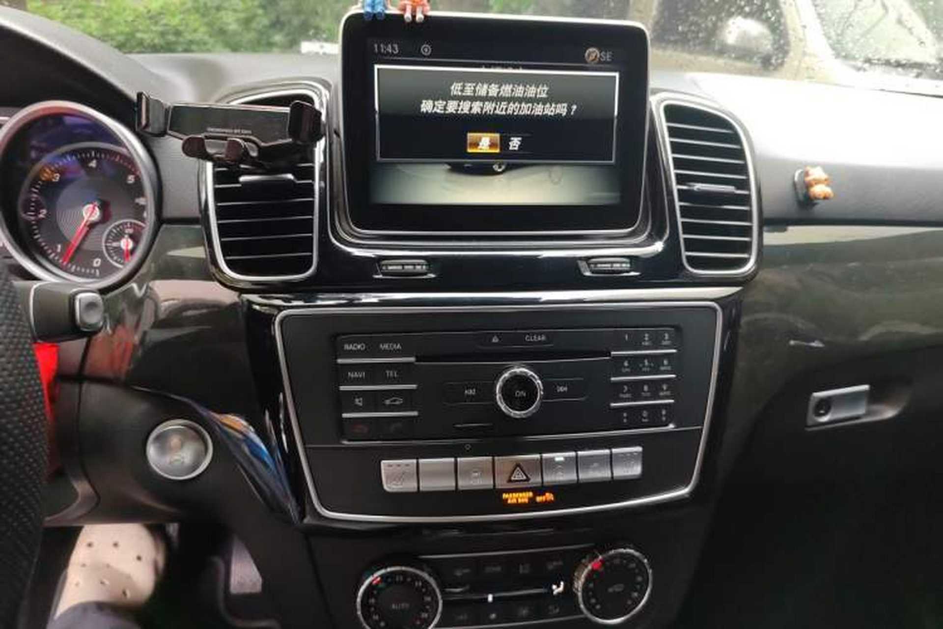 Used Mercedes-Benz GLE  Audio And AC Panel