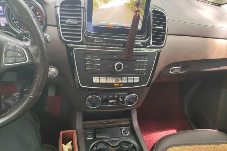 Used Mercedes-Benz GLE 2016 GLE 400 4MATIC Audio And AC Panel