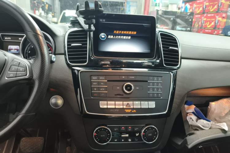 Used Mercedes-Benz GLE 2016 GLE 400 4MATIC Audio And AC Panel