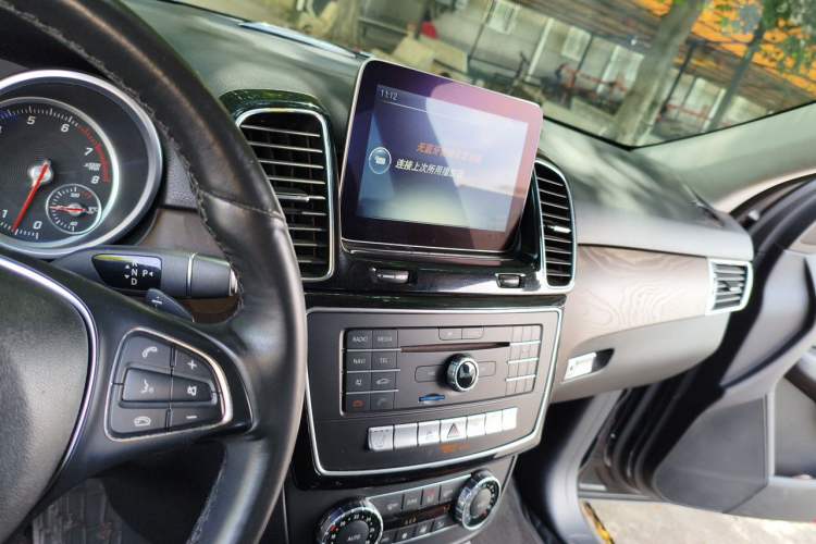 Used Mercedes-Benz GLE 2016 GLE 400 4MATIC Audio And AC Panel