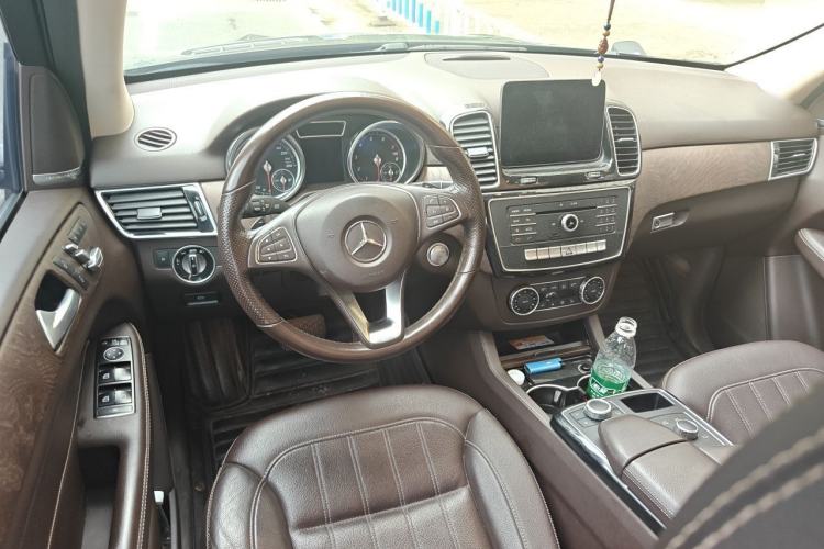 Used Mercedes-Benz GLE 2016 GLE 320 4MATIC Dynamic Edition Center Console