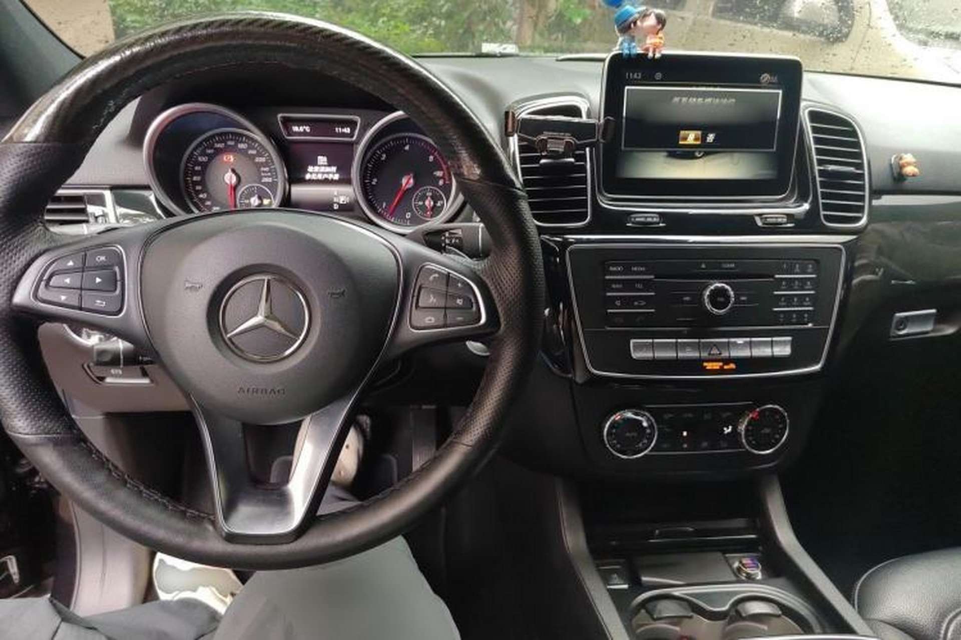 Used Mercedes-Benz GLE  Center Console