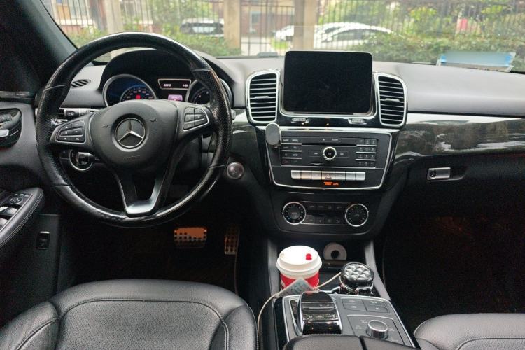 Used Mercedes-Benz GLE  Center Console