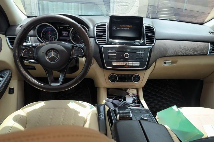 Used Mercedes-Benz GLE 2016 GLE 400 4MATIC Center Console