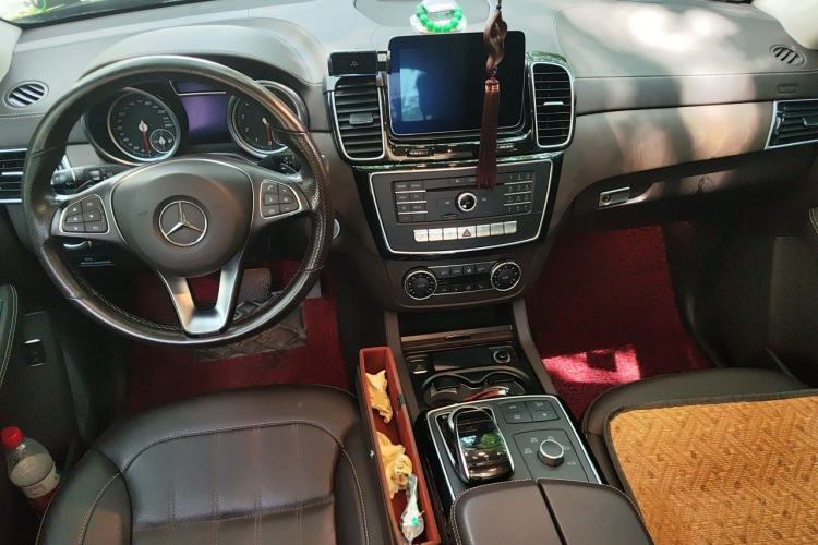 Used Mercedes-Benz GLE 2016 GLE 400 4MATIC Center Console