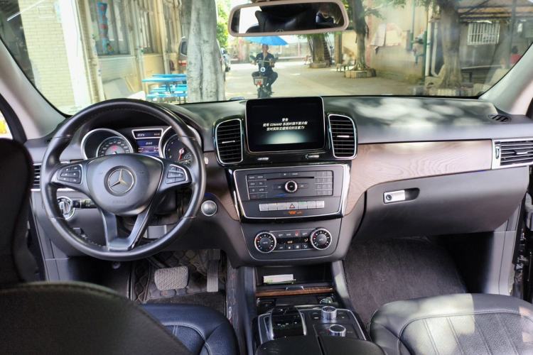 Used Mercedes-Benz GLE 2016 GLE 400 4MATIC Center Console