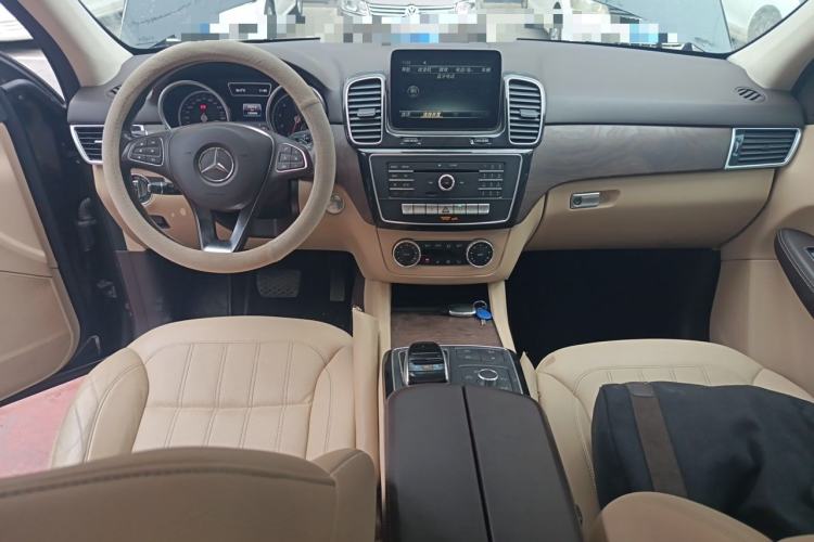 Used Mercedes-Benz GLE 2016 GLE 400 4MATIC Center Console