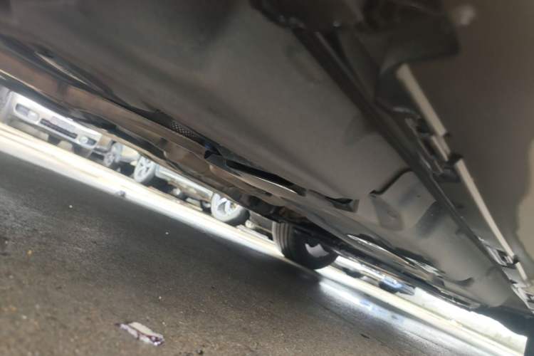 Used Mercedes-Benz GLE 2016 GLE 450 AMG 4MATIC Chassis Rear Right