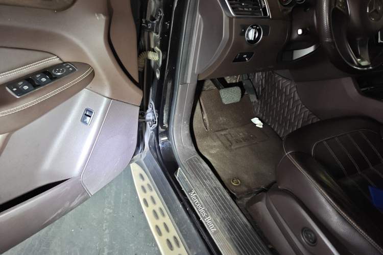 Used Mercedes-Benz GLE 2016 GLE 320 4MATIC Dynamic Edition Driver Seat