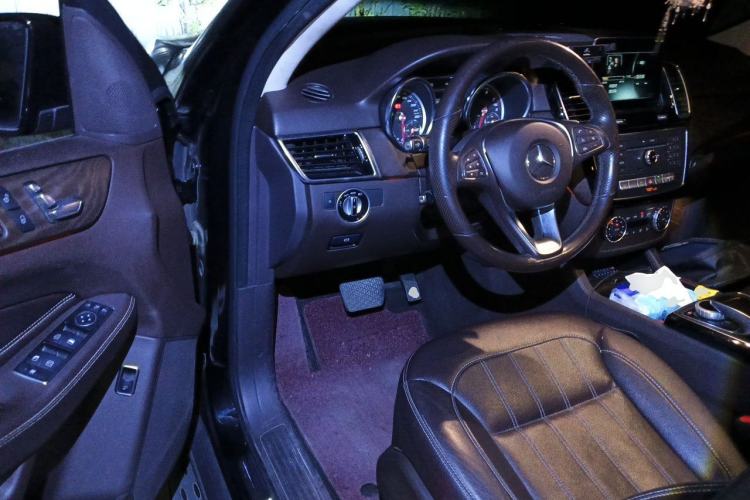 Used Mercedes-Benz GLE 2016 GLE 320 4MATIC Luxury Model Driver Seat