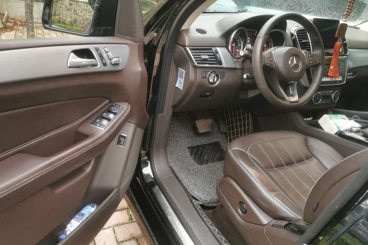 Used Mercedes-Benz GLE 2016 GLE 300 d 4MATIC Driver Seat