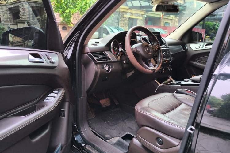 Used Mercedes-Benz GLE 2016 GLE 300 d 4MATIC Driver Seat