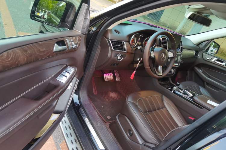 Used Mercedes-Benz GLE 2016 GLE 320 4MATIC Luxury Model Driver Seat