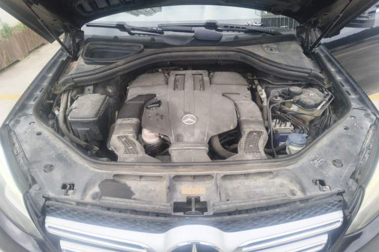Used Mercedes-Benz GLE 2016 GLE 320 4MATIC Dynamic Edition Engine Bay