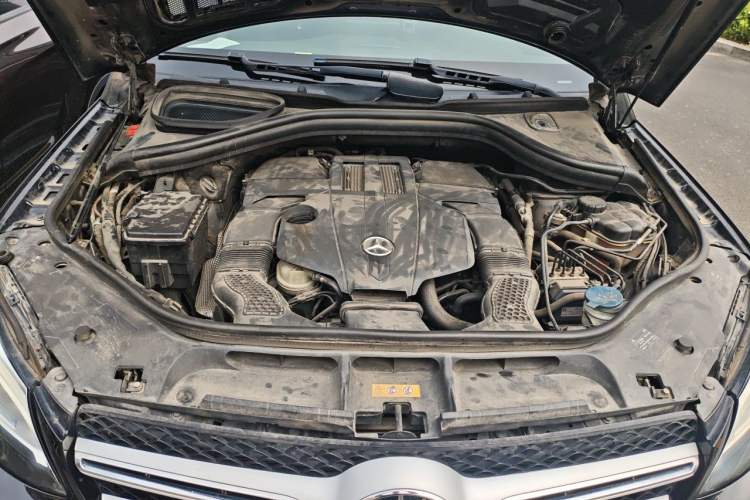 Used Mercedes-Benz GLE 2016 GLE 320 4MATIC Dynamic Edition Engine Bay