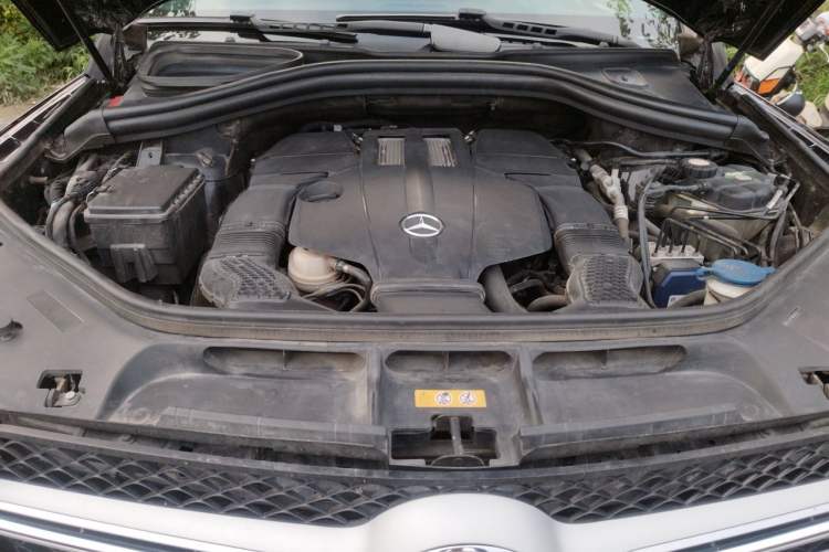 Used Mercedes-Benz GLE 2016 GLE 320 4MATIC Dynamic Edition Engine Bay