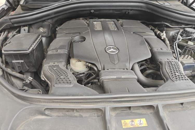Used Mercedes-Benz GLE 2016 GLE 320 4MATIC Dynamic Edition Engine Bay