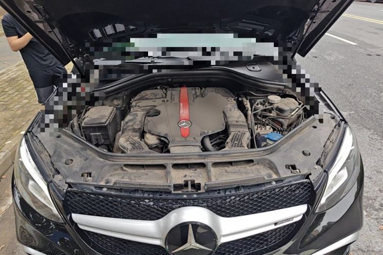 Used Mercedes-Benz GLE 2016 GLE 320 4MATIC Dynamic Edition Engine Bay
